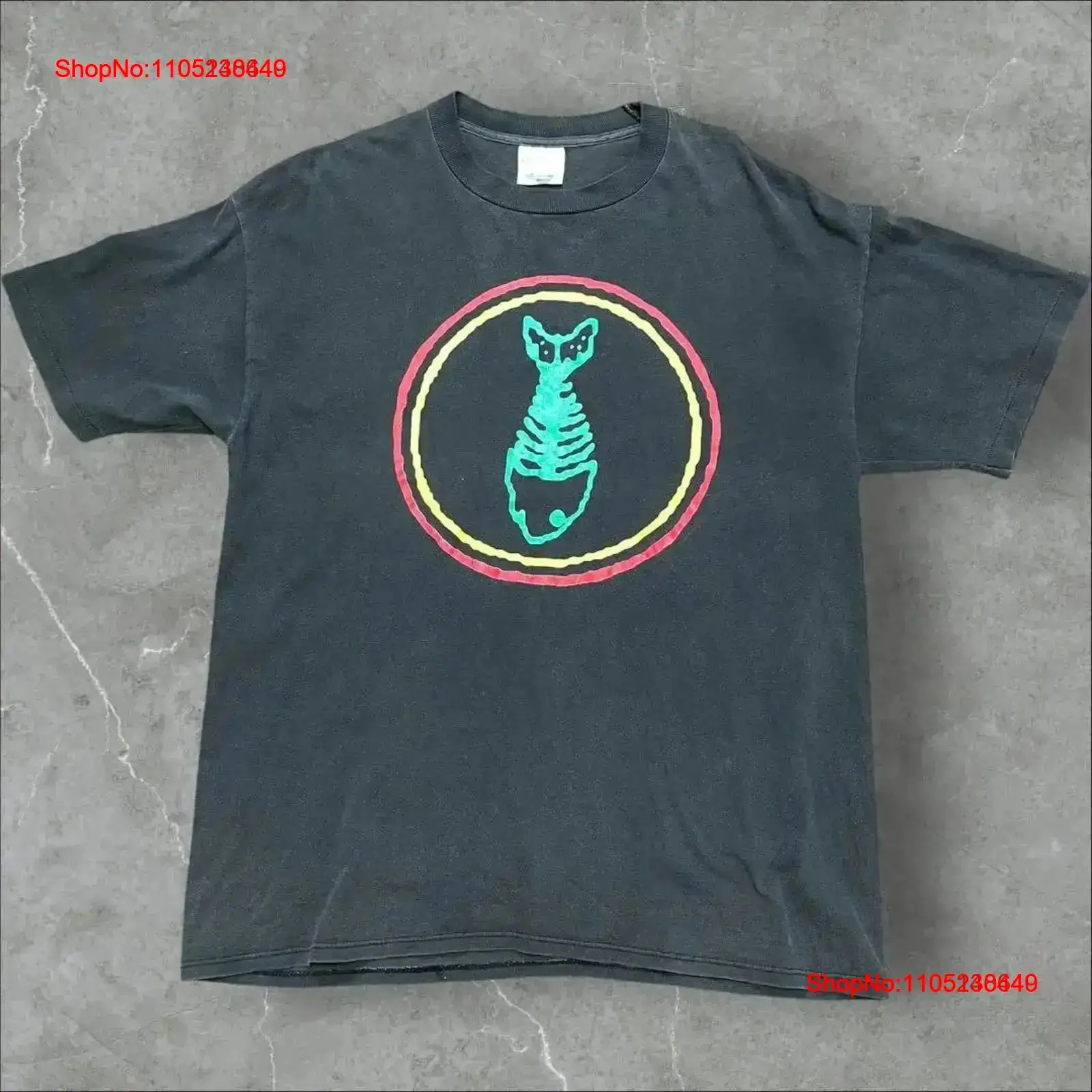 Koszulka z lat 90. z motywem F – Band Tee Faded 90S recenzja i cena