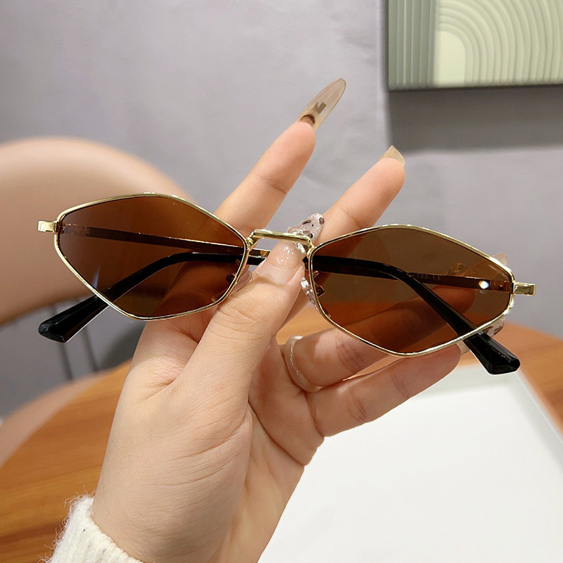 Modne wielokątne małe okulary  – Vintage Fashion Trends recenzja i cena